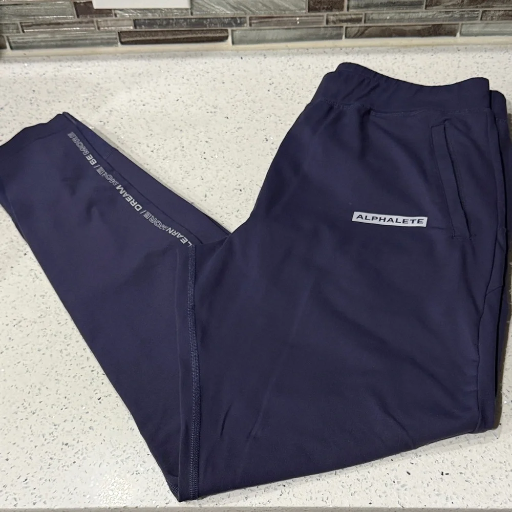 2 Alphalete Men’s Joggers - Picture 9 of 10